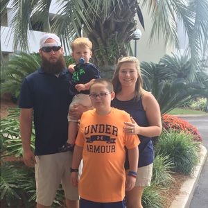 Meet your Posher, Hillary